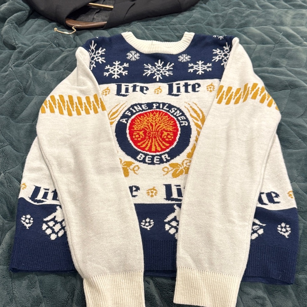 Miller Lite Crewneck Knit Sweater - White & Navy Holiday Pullover
